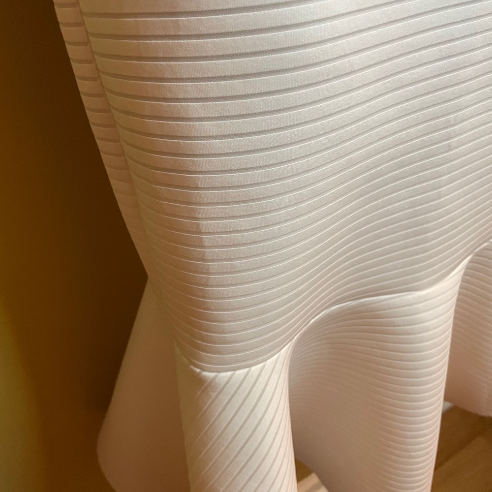 Symphony Dress - Picture 4 of 16